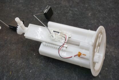 Gasoline Gas Fuel Tank Pump Sender Assembly Oem 2322131130 Lexus Is350 2018-23 - Image 4