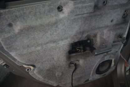 Rear Left Door Assembly Pewter Metallic 10396625 OEM Hummer H2 2003-09 - Image 6