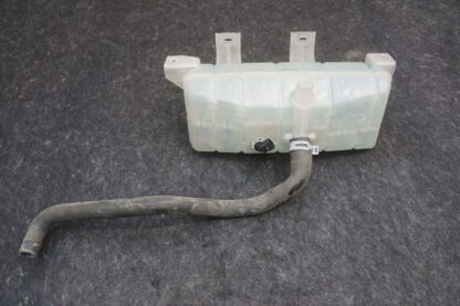 Set of Coolant Reservoir & Washer Bottle Tank 1005400-00-B Tesla Model S 2012-16 - Image 8