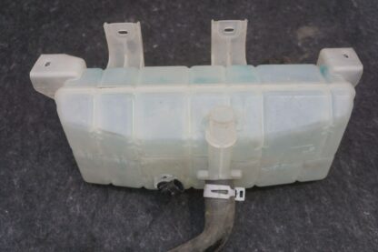 Set of Coolant Reservoir & Washer Bottle Tank 1005400-00-B Tesla Model S 2012-16 - Image 9