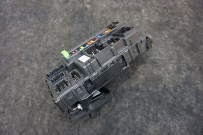 Body Control Interior Fuse Box Module OEM LU5T15604 Lincoln Aviator U611 2020-23 - Image 3