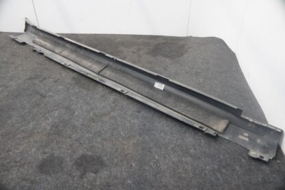 Left Driver Rocker Panel Side Skirt Trim Molding 95B853563 Porsche Macan 2015-24 - Image 5