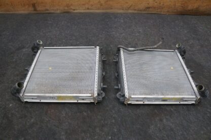 Set Left Right Radiator 99610613151 Porsche 911 Carrera Cabrio 996 99-05 *Note*