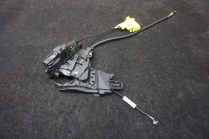 Rear Left Side Door Lock Latch OEM A0997301601 Mercedes S580 W223 2021-24 - Image 3