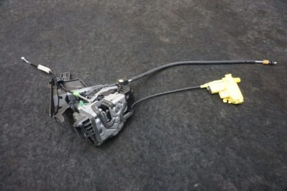 Rear Left Side Door Lock Latch OEM A0997301601 Mercedes S580 W223 2021-24 - Image 4