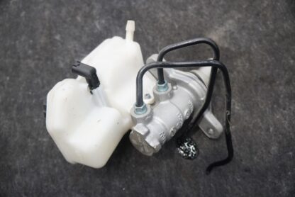 Brake Master Cylinder Reservoir 34336864669 OEM Mini Cooper F55 2014-24 - Image 3