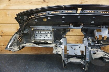 Dashboard Instrument Panel Assembly Black 92164477 OEM Pontiac GTO 2004-06 - Image 9