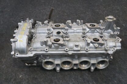 Left Engine Cylinder Head 4.0l V8 OEM MY83-SE6A267-BA Aston Martin Dbx 707 20-23 - Image 4