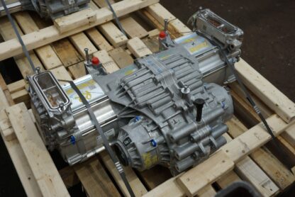 Rear Electric Quad Motor Generator Drive Unit OEM PT00054484-E Rivian R1S 2023 - Image 3