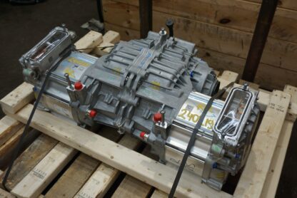 Rear Electric Quad Motor Generator Drive Unit OEM PT00054484-E Rivian R1S 2023 - Image 4