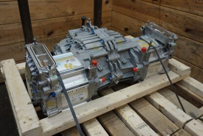 Rear Electric Quad Motor Generator Drive Unit OEM PT00054484-E Rivian R1S 2023 - Image 5