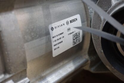 Rear Electric Quad Motor Generator Drive Unit OEM PT00054484-E Rivian R1S 2023 - Image 7
