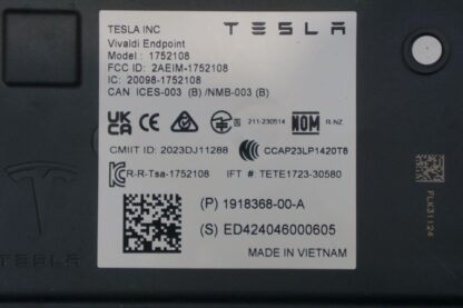 Bluetooth Low Energy End Point Module OEM 1918368-00-A Tesla Cybertruck 2024 - Image 5