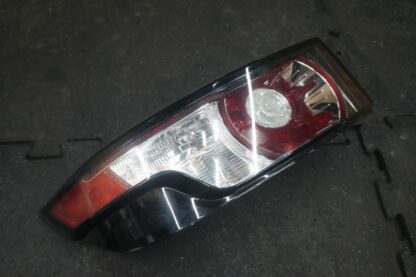 Rear Left Outer Quarter Tail Light Lamp LR058817 OEM Range Rover Evoque 2012-15 - Image 2