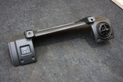 Right Dash Air Vent Trim Ebony Black 10358035 15237459 Hummer H2 SUV SUT 2003-07