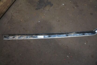 Right Side Exterior Roof Rail Trim OEM 1860490-88-A Tesla Cybertruck 2024 *Note - Image 15