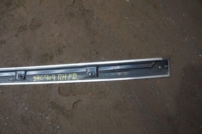 Right Side Exterior Roof Rail Trim OEM 1860490-88-A Tesla Cybertruck 2024 *Note - Image 21