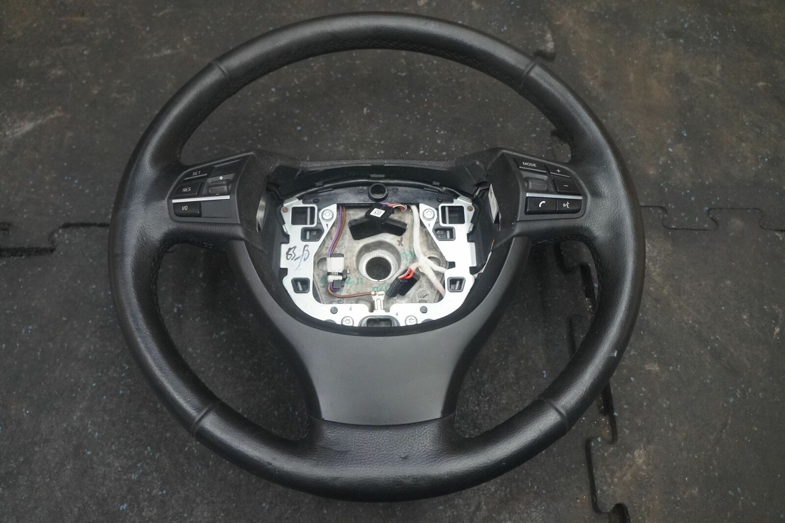 Driver Multifunction Steering Wheel Black OEM BMW 535i 550 528 F10 2011 ...